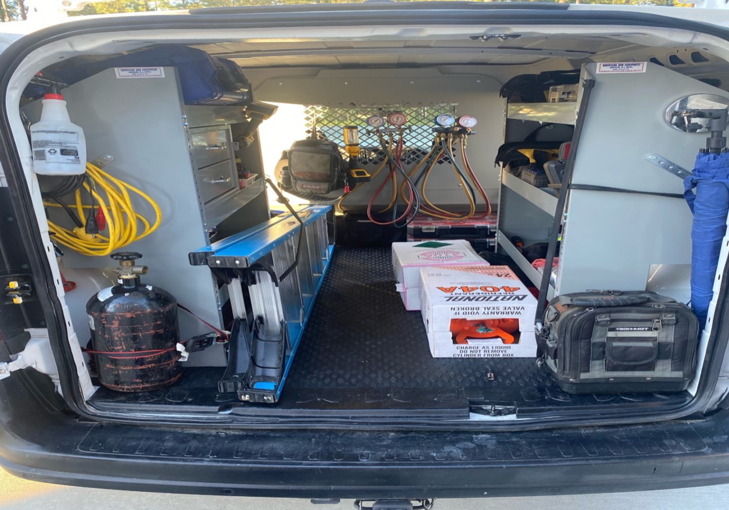 235425-3-landscape-8f94e9cda03d544c60b258e490229e3d-oy75cu6z4anv-landscape-a66da5590002fa3f44a549acd218a351-oy75cu6z4anv Work van